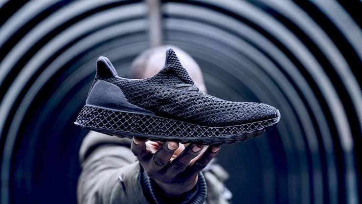 Pantofi sport Adidas imprimati 3D pentru 333$